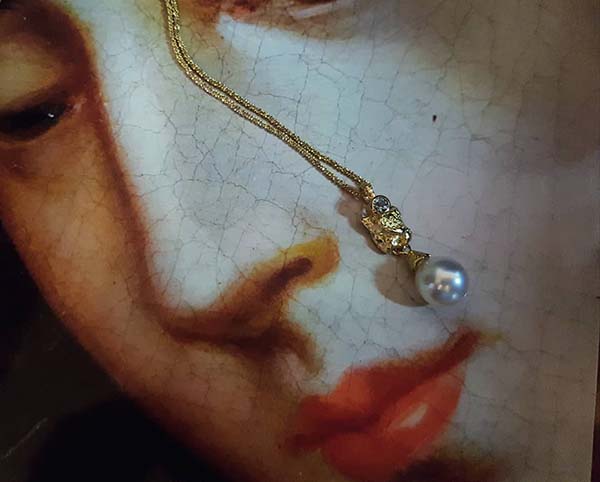 Atelier Solstice – Pendentif en argent doré, perle et aigue-marine
