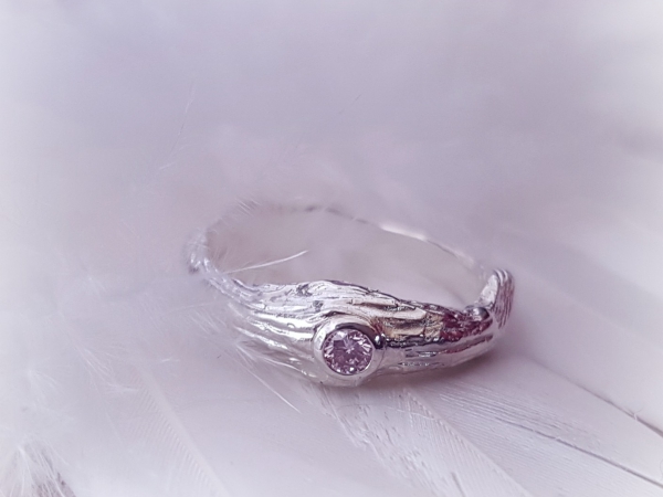 Atelier Solstice – Bague en argent et diamant rose