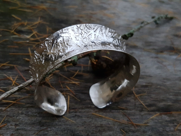 Atelier Solstice – Bracelet forgé, large, argent 925.