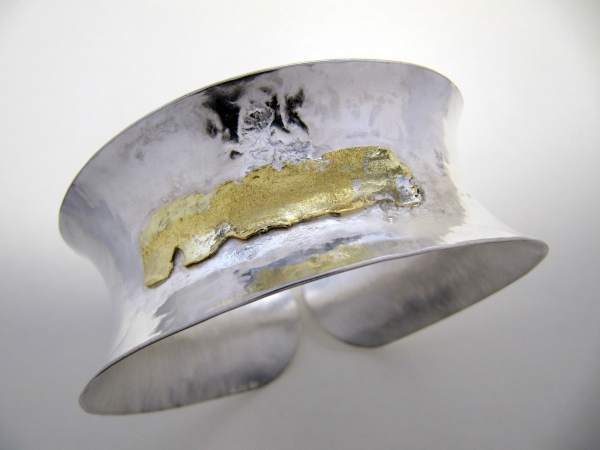 Atelier Solstice – Bracelet concave, argent 925 et or jaune 900.