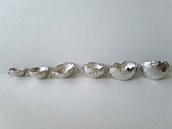 Atelier Solstice – Pendentif et argent 925, cordon ou chaînette à choix.